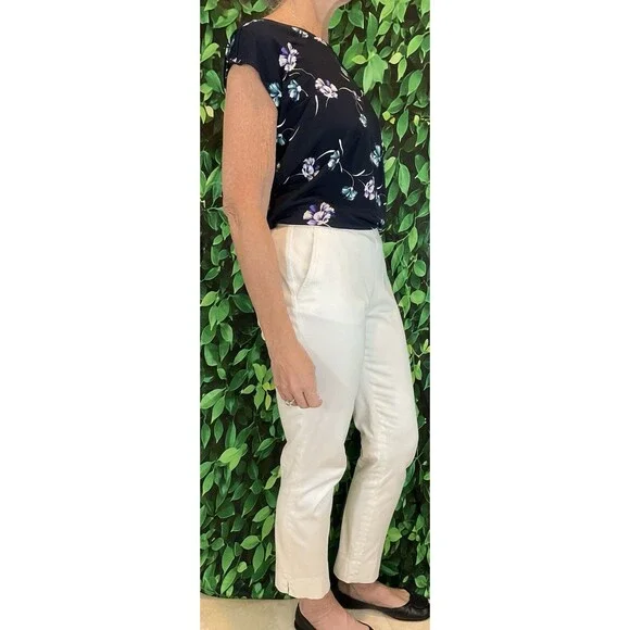 🌸 Banana Republic Navy Floral Blouse – Size Small - Picture 3 of 7